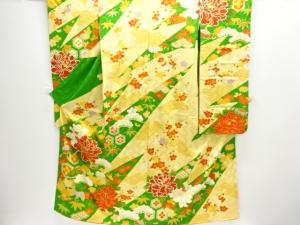 アンティーク　牡丹に草花模様刺繍振袖